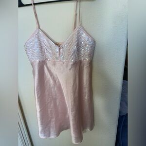 Elegant vintage RARE Victoria’s Secret gold label Pink Sequin slip